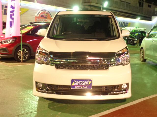 トヨタ　ＶＯＸＹ（湘南スーパーエリア店）
