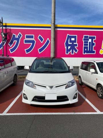 トヨタ　エスティマ（エルザ16号町田ショールーム）