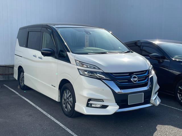 日産　セレナ（エルザ16号町田ショールーム）
