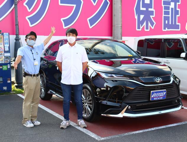 トヨタ　ハリアー（エルザ16号町田ショールーム）