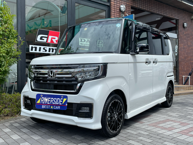 ホンダ　N　BOX（本社ショールーム）