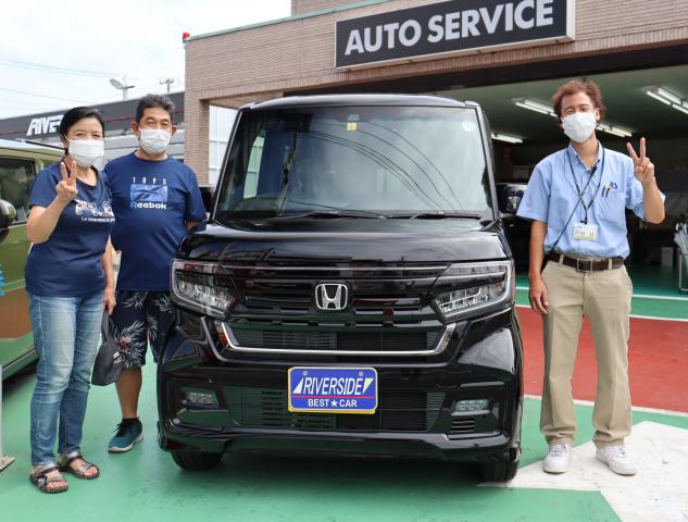 ホンダ　N-BOX（ｴﾙｻﾞ横浜店）