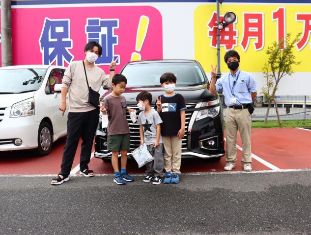 ニッサン　エルグランド（エルザ16号町田ショールーム）