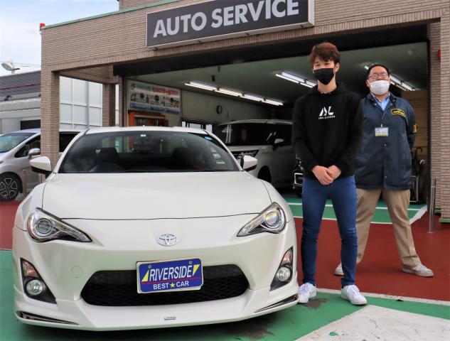 トヨタ　86（エルザ横浜店）