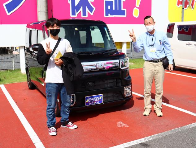 ダイハツ　ウェイク（エルザ16号町田ショールーム）