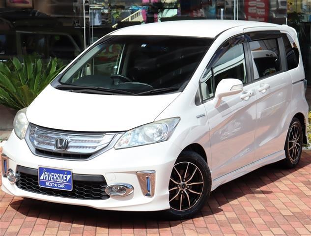 ホンダ　フリード（エルザ16号町田ショールーム）