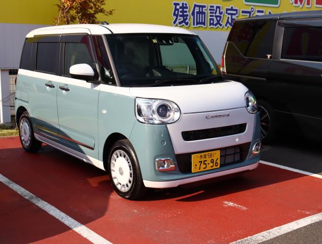 ダイハツ　ムーヴキャンバス（エルザ16号町田ショールーム）