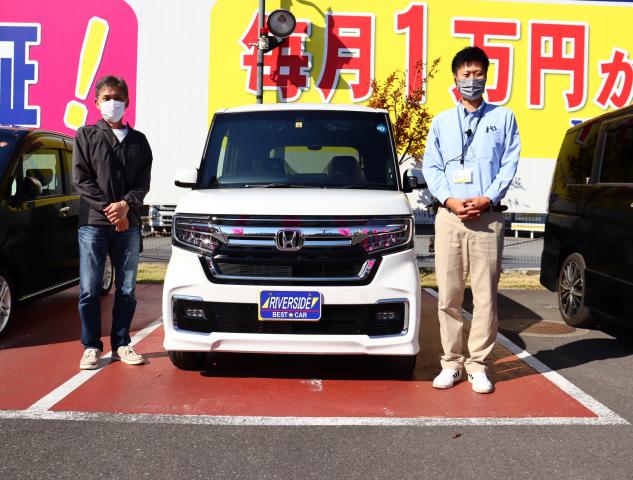 ホンダ　N BOX（エルザ16号町田ショールーム）