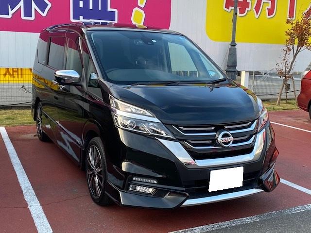 ニッサン　セレナ（エルザ16号町田ショールーム）