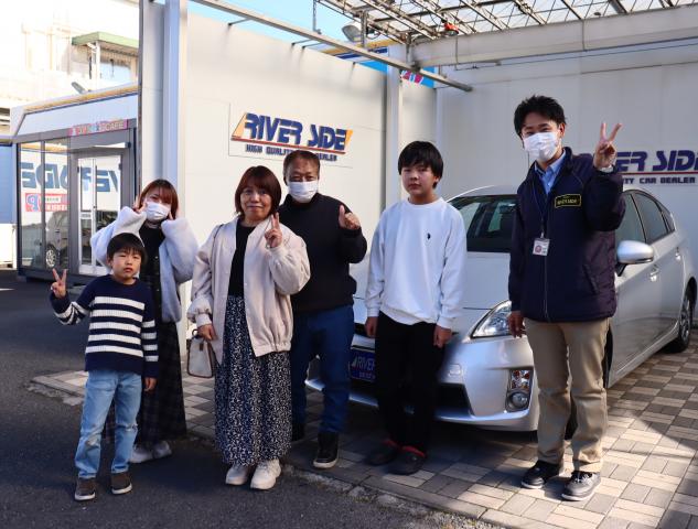 トヨタ　プリウス（湘南スーパーエリア）