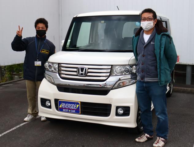 ホンダ　N-BOX（エルザ16号町田ショールーム）