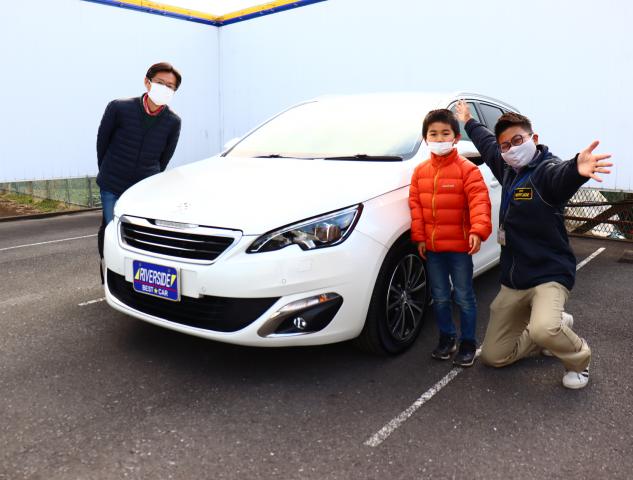 プジョー308（エルザ16号町田ショールーム）