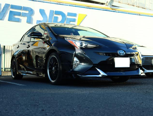 トヨタ　プリウス（湘南スーパーエリア）