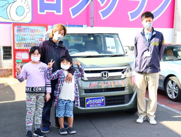 ホンダ　NBOX/（エルザ16号町田ショールーム）