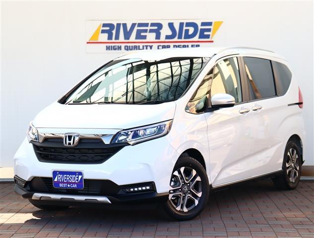 ホンダ　フリード（エルザ16号町田ショールーム）