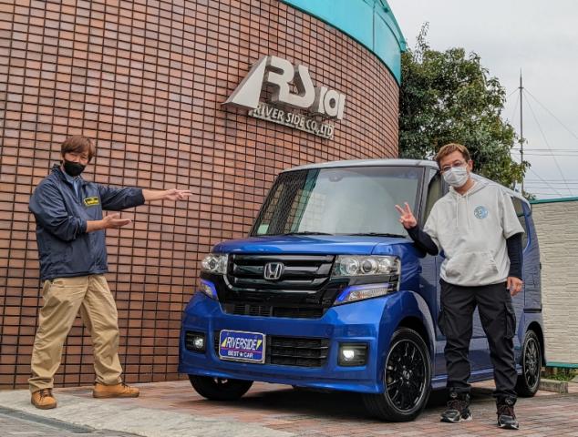 ホンダ　N-BOX（本社ショールーム）