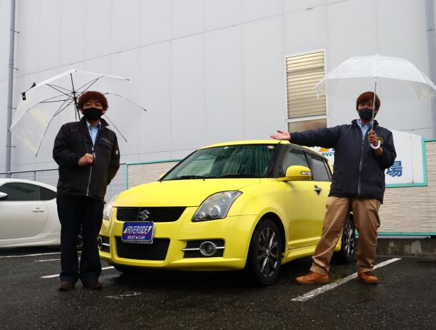 スズキ　スイフト（本社ショールーム）