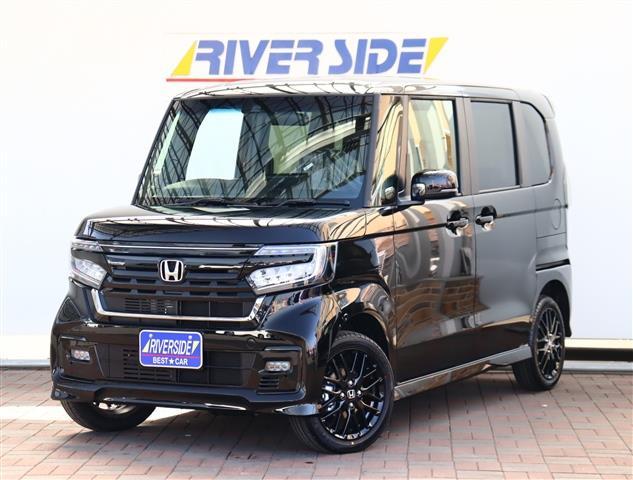ホンダ　N-BOX（エルザ16号町田ショールーム）