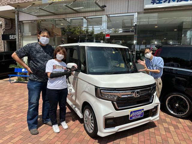 ホンダ　Ｎ－ＢＯＸ（エルザ藤沢ショールーム）