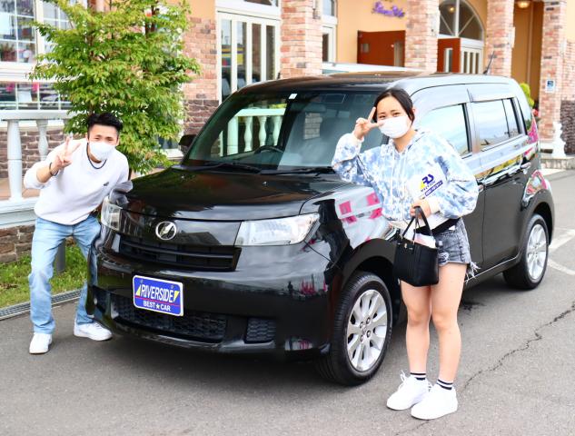 トヨタ　ｂＢ（エルザ１６号町田ショールーム）