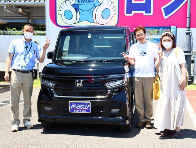 ホンダ　N BOX（エルザ16号町田ショールーム）