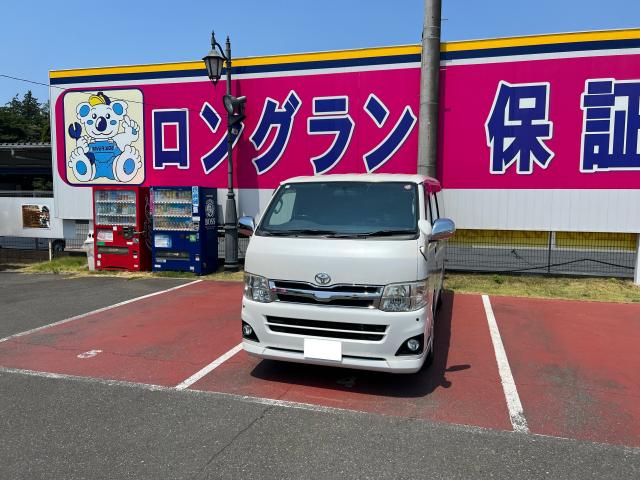 トヨタ　ハイエース（エルザ16号町田ショールーム）
