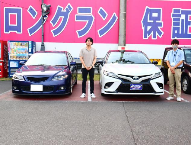 トヨタ　カムリ（エルザ16号町田ショールーム）