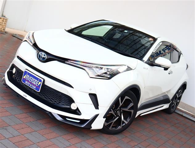 トヨタ　C-HR（エルザ16号町田ショールーム）
