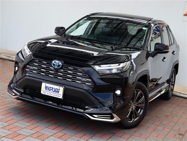 トヨタ　RAV4（エルザ16号町田ショールーム）